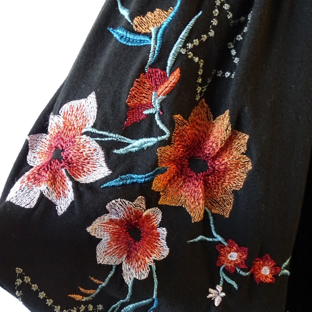 Free People Women's Black Lita Top NWT - Picture 2 of 3